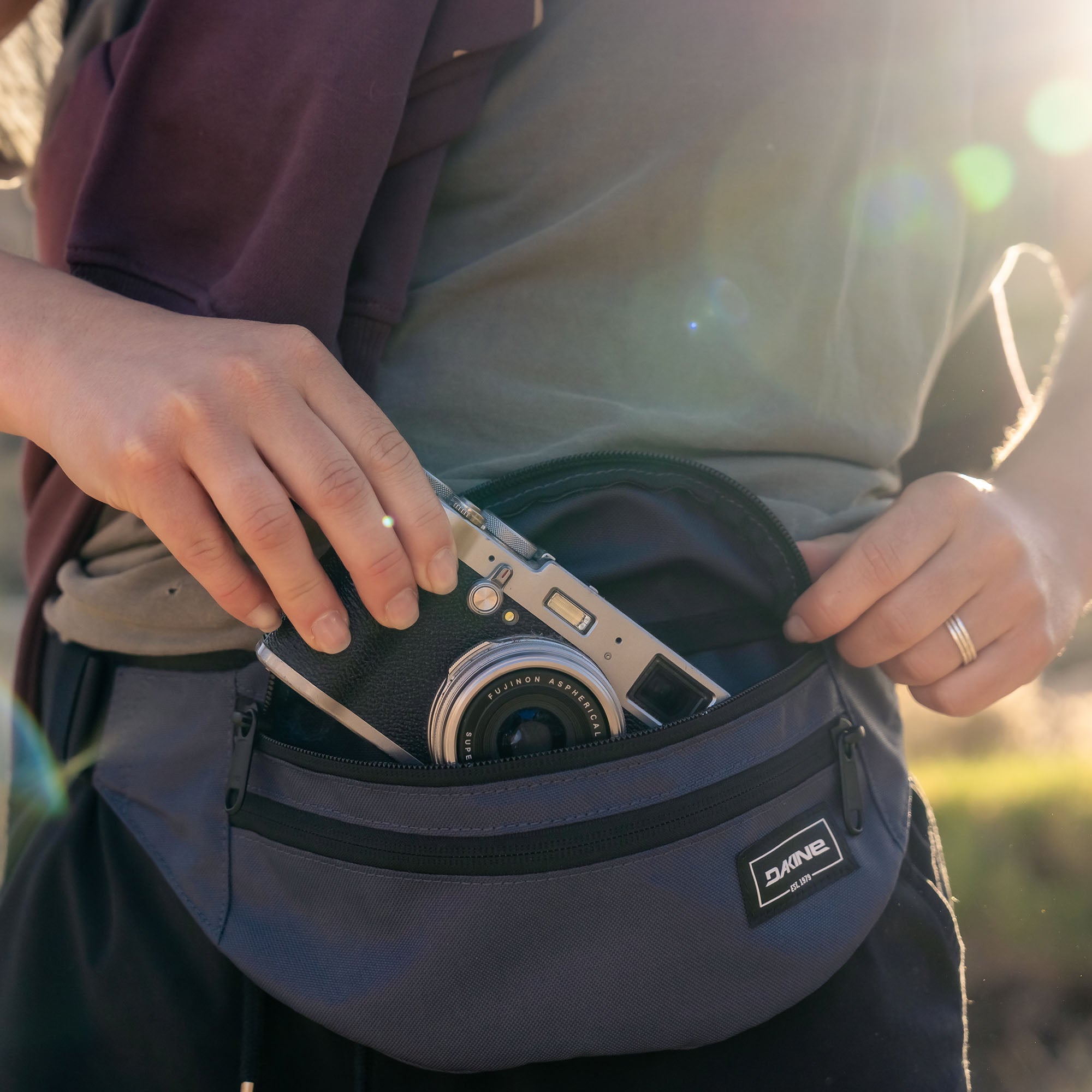 Classic Hip Pack - Silver Lining
