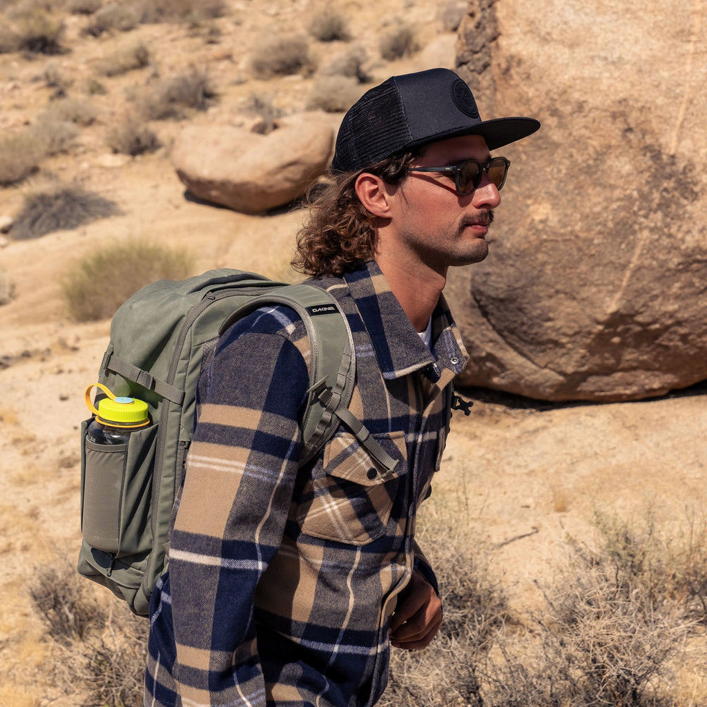 Classic Paradise Trucker - Black